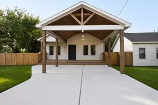 7321 Elbert St, Houston, TX 77028 - Photo 1