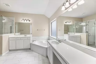 8107 Whisper Point Drive, Houston, TX 77040 - Photo 20