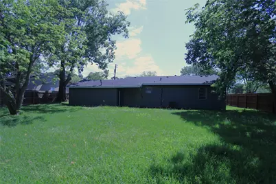 130 Bennett Drive, West Columbia, TX 77486 - Photo 10