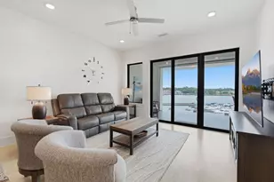 199 Waterpoint Ct, Conroe, TX 77356 - Photo 10