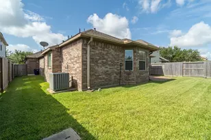 2875 Torano Cir, League City, TX 77573 - Photo 34