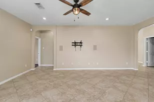 2875 Torano Cir, League City, TX 77573 - Photo 8