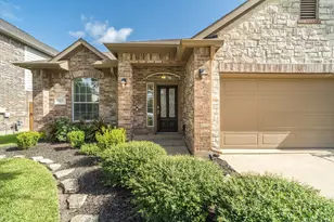 2875 Torano Cir, League City, TX 77573 - Photo 2