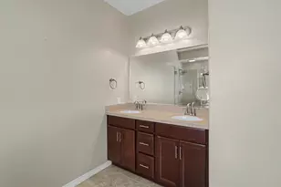 2875 Torano Cir, League City, TX 77573 - Photo 20