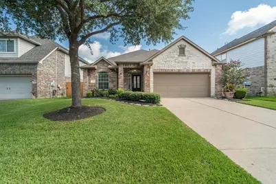 2875 Torano Circle, League City, TX 77573 - Photo 2