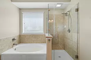 2875 Torano Cir, League City, TX 77573 - Photo 24