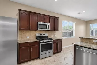 2875 Torano Circle, League City, TX 77573 - Photo 18