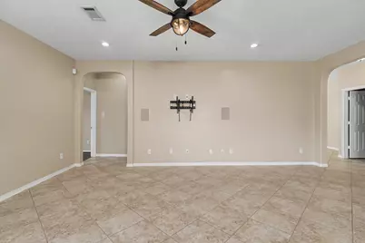 2875 Torano Circle, League City, TX 77573 - Photo 14