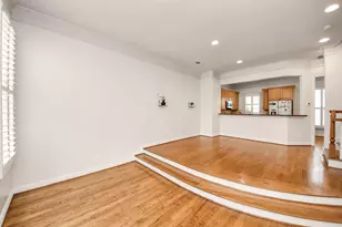 1912 Greenwich Pl Dr, Houston, TX 77019 - Photo 8