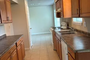 16030 Blackhawk Blvd, Friendswood, TX 77546 - Photo 4