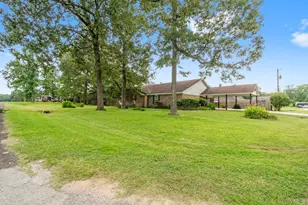 303 Greenwood Dr, Livingston, TX 77351 - Photo 38