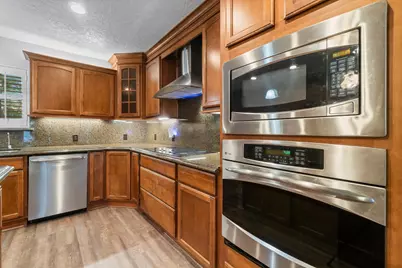 303 Greenwood Drive, Livingston, TX 77351 - Photo 10