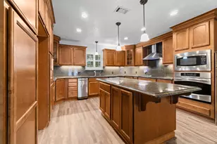 303 Greenwood Dr, Livingston, TX 77351 - Photo 12
