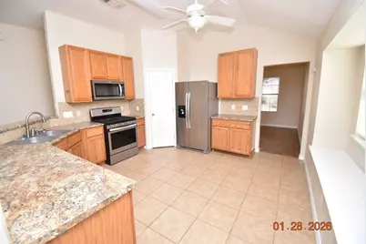 338 Brightfield Lane, Dickinson, TX 77539 - Photo 6