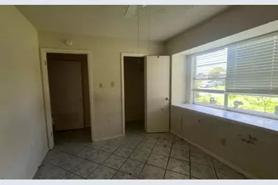 5419 Shirley Street, Baytown, TX 77521 - Photo 12