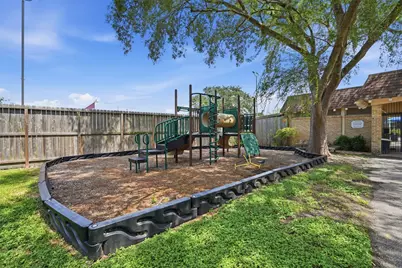 12919 Westhorpe Drive, Houston, TX 77077 - Photo 32