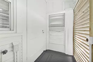 4728 Ave R 1/2, Galveston, TX 77551 - Photo 36