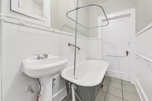 4728 Ave R 1/2, Galveston, TX 77551 - Photo 34