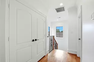 2702 Nicholson St, Houston, TX 77008 - Photo 20