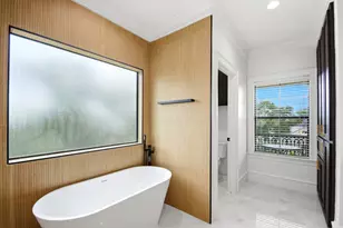 2702 Nicholson St, Houston, TX 77008 - Photo 28