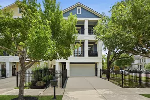 2702 Nicholson St, Houston, TX 77008 - Photo 4