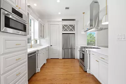 2702 Nicholson Street, Houston, TX 77008 - Photo 12