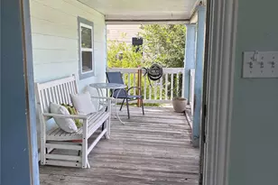 1808 Biovu Dr, Galveston, TX 77551 - Photo 2