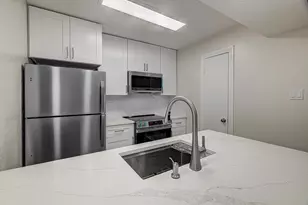 8201 Richmond Ave, Houston, TX 77063 - Photo 2