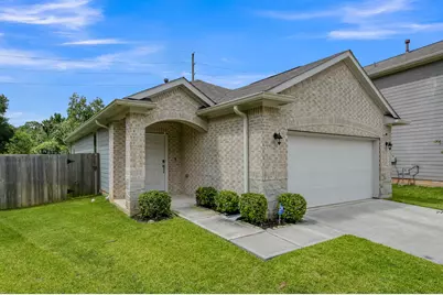 10707 Catclaw Court, Tomball, TX 77375 - Photo 2
