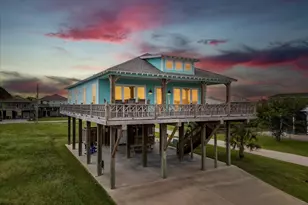 879 Wommack, Crystal Beach, TX 77650 - Photo 1