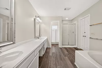 10115 Storm Meadow Drive, Houston, TX 77064 - Photo 18