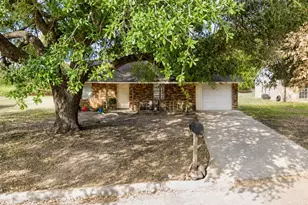 164 Pine Meadows, Prairie View, TX 77445 - Photo 1