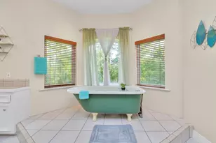 1730 Lakeshore Dr, Kingwood, TX 77339 - Photo 38