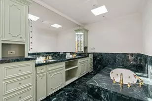 200 Westmoreland St, Houston, TX 77006 - Photo 24