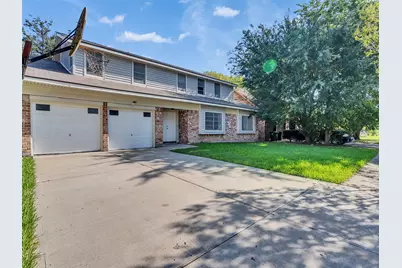 12710 Crow Valley Lane, Houston, TX 77099 - Photo 2