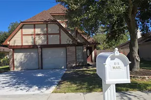 11527 Chickwood Dr, Houston, TX 77089 - Photo 4