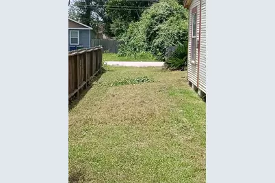 416 N Erskine Street, Angleton, TX 77515 - Photo 20