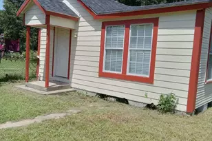 416 N Erskine St, Angleton, TX 77515 - Photo 1
