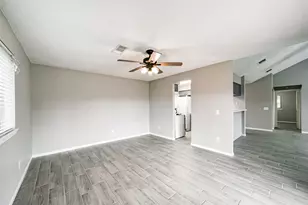 1613 Brook Meadow Dr, La Porte, TX 77571 - Photo 10
