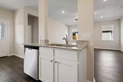 15870 Berry Hill Drive, Conroe, TX 77303 - Photo 12