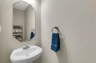 9402 Savannah Holly Dr, Houston, TX 77075 - Photo 4