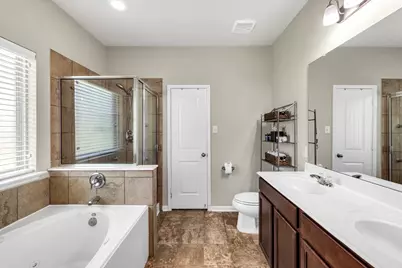 9402 Savannah Holly Drive, Houston, TX 77075 - Photo 12