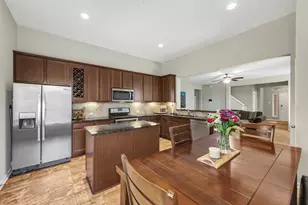 9402 Savannah Holly Dr, Houston, TX 77075 - Photo 8