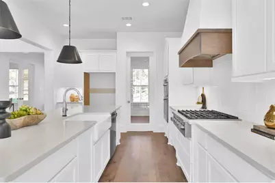 136 Grand View, Huntsville, TX 77340 - Photo 18