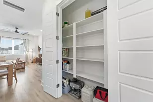 2206 Springwood Vis Ln, Houston, TX 77055 - Photo 10