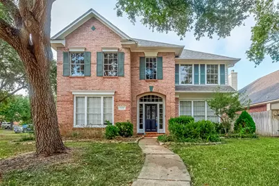 7130 Glenwood Drive, Sugar Land, TX 77479 - Photo 1