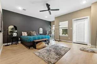 301 W 31st St, Bryan, TX 77803 - Photo 18