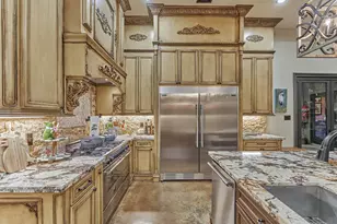 8794 Grand Lake Estates Dr, Montgomery, TX 77316 - Photo 16