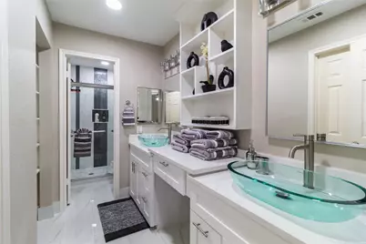 2922 Shadow Trail Drive, Houston, TX 77082 - Photo 12