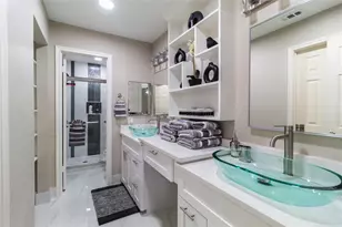 2922 Shadow Trail Dr, Houston, TX 77082 - Photo 12